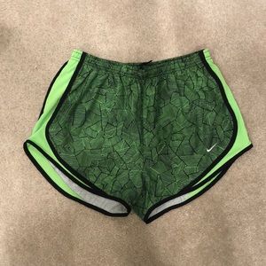 💚 Nike Tempo Running Shorts